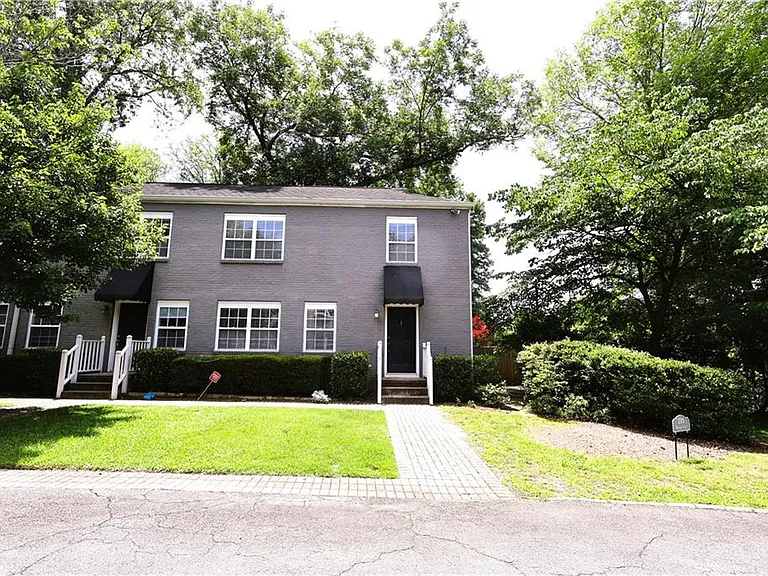 285 Oxford Pl NE #1 — Photo 1