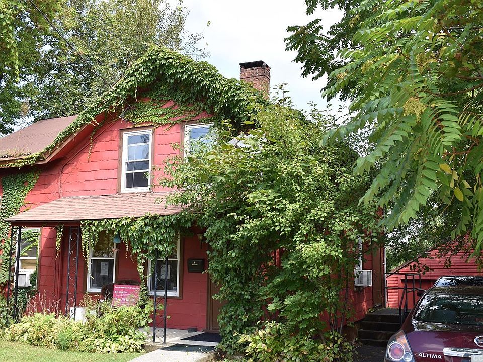 1st image of 968 Columbia St