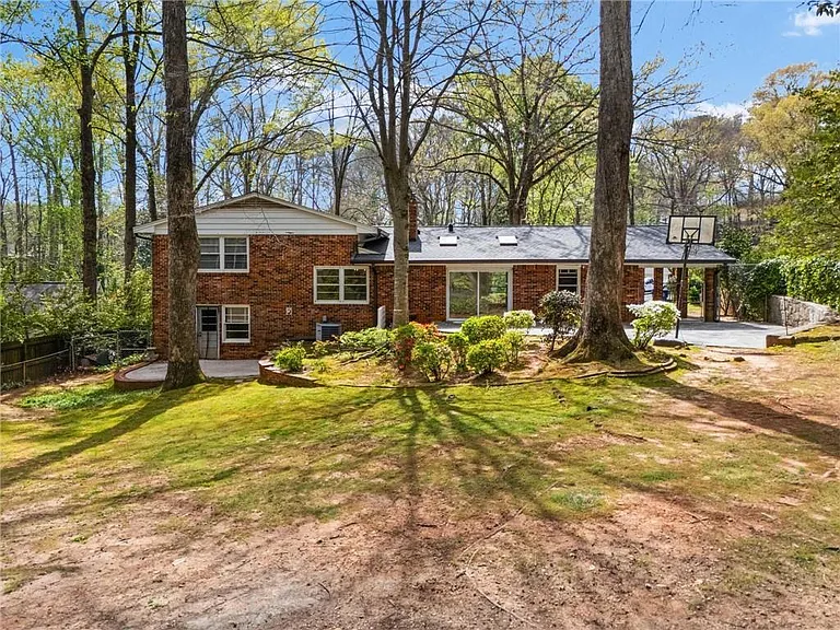 274 Land O Lakes Ct NE — Photo 43