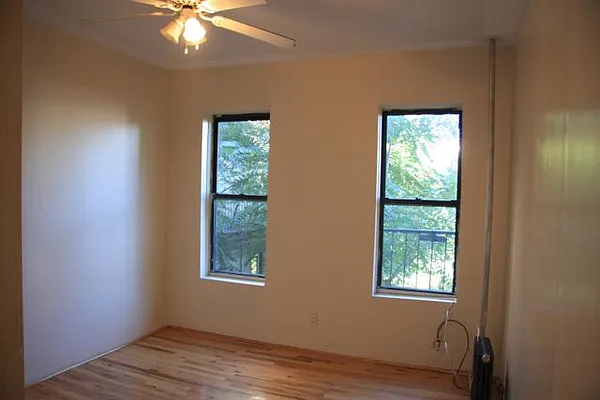 Rented by Lang Realty LLC | media 3