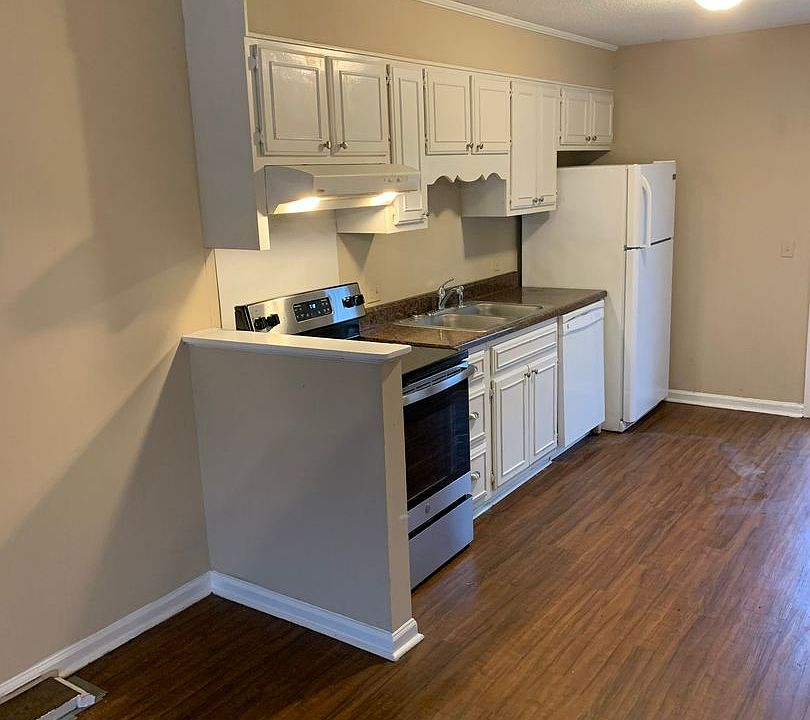 1st image of 230 Lanier Dr #251