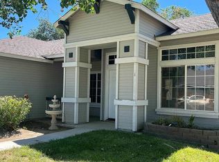 914 Desert Breeze Way, Fernley, NV 89408