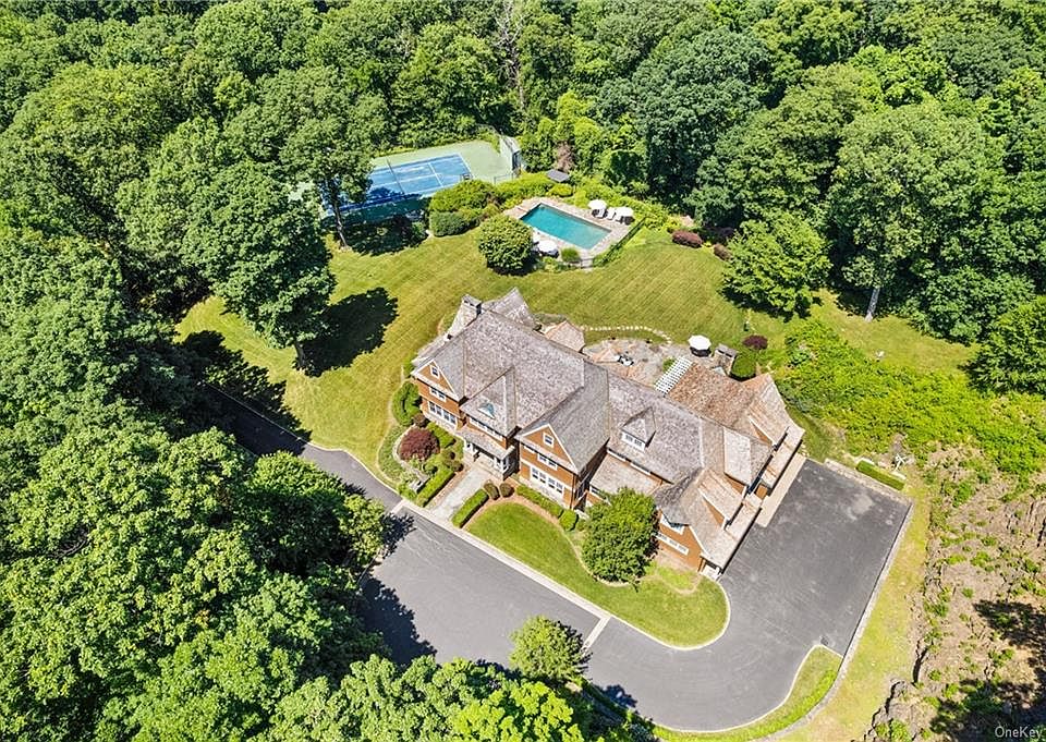 6 Hallock Place, Armonk, NY 10504 Zillow