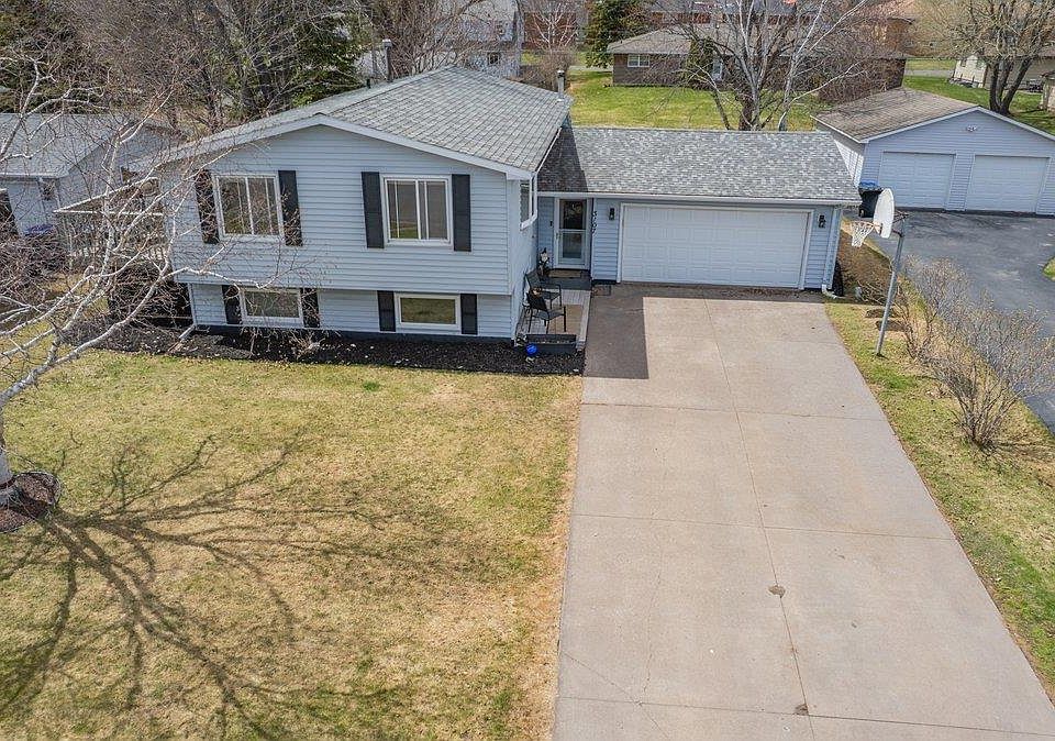 1st image of 3107 Hughitt Ave