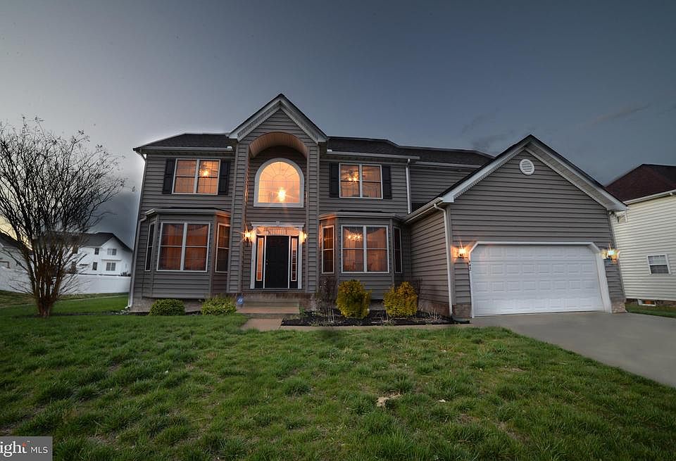 1st image of 442 Stone Ridge Dr