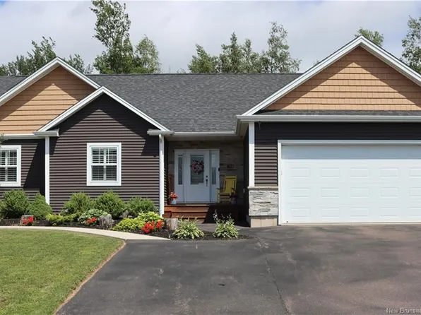 40 Suzelle, Dieppe, NB E1A 9R8