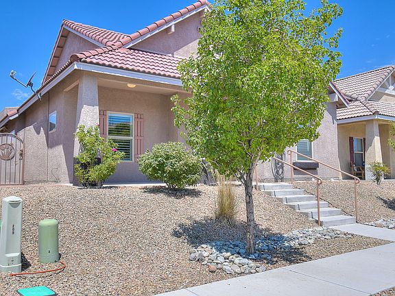 3rd image of 709 Palo Duro Dr NE