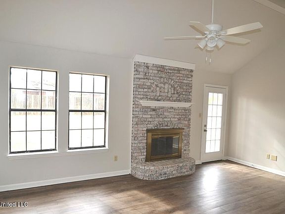 4th image of 10087 Hyman Dr