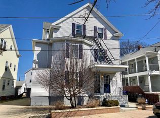 22 Lawrence St #1R, Pawtucket, RI 02860