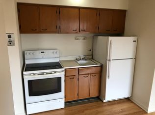 8224 Niles Center Rd APT 2B, Skokie, IL 60077