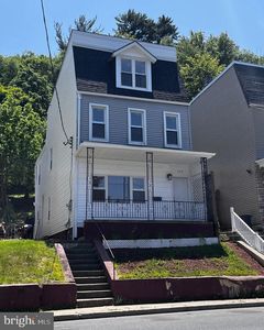 575 Peacock St, Pottsville, PA, 17901