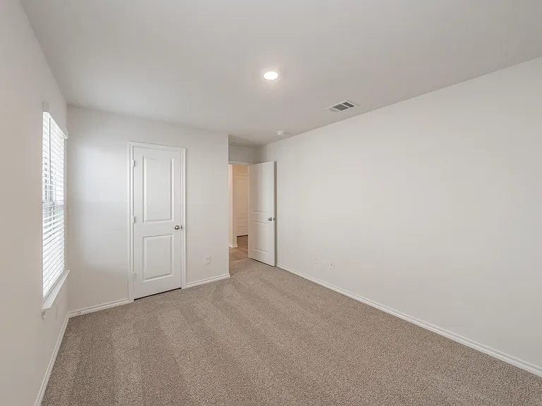 764 Primrose Ln — Photo 18