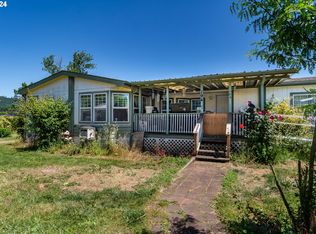 194 Williams Rd, Yoncalla, OR 97499
