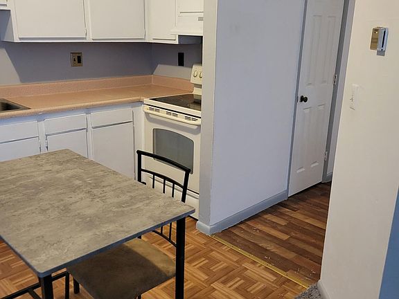 2nd image of 525 N 9th St APT 2B