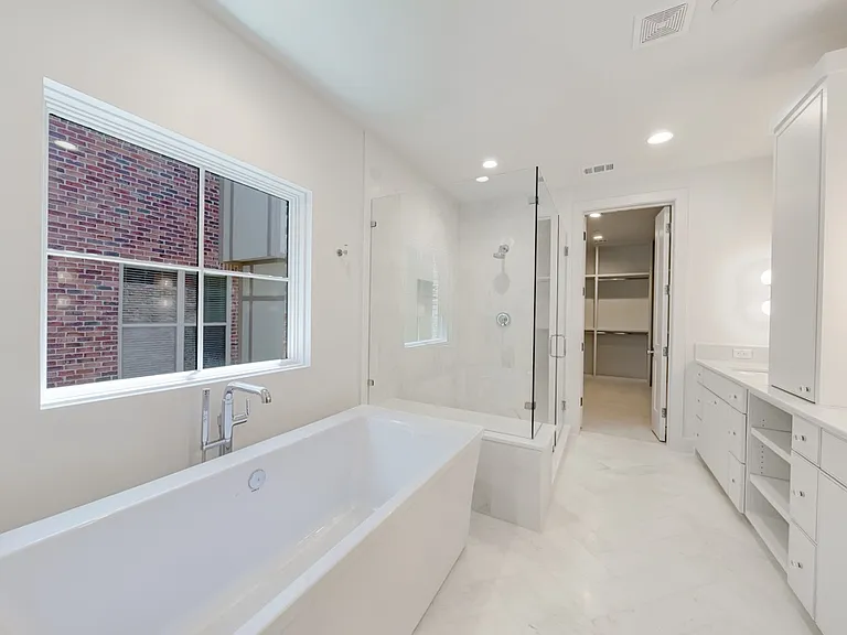 4129 Grassmere St — Photo 16
