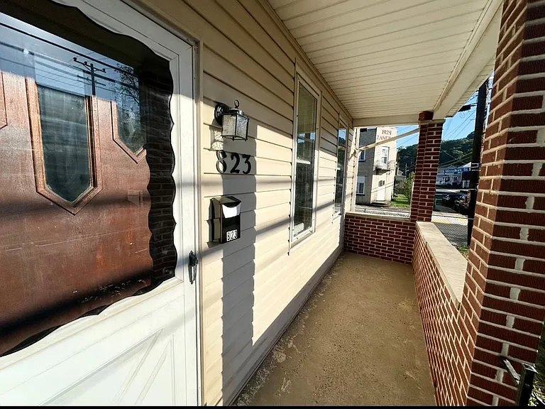 823 Idlewood Ave — Photo 16