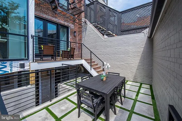 1900 Biltmore St NW #2 — Photo 12