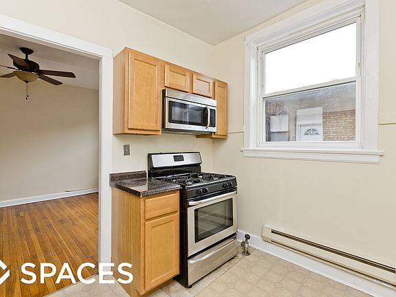 2nd image of 4421 N Wolcott Ave #B3a