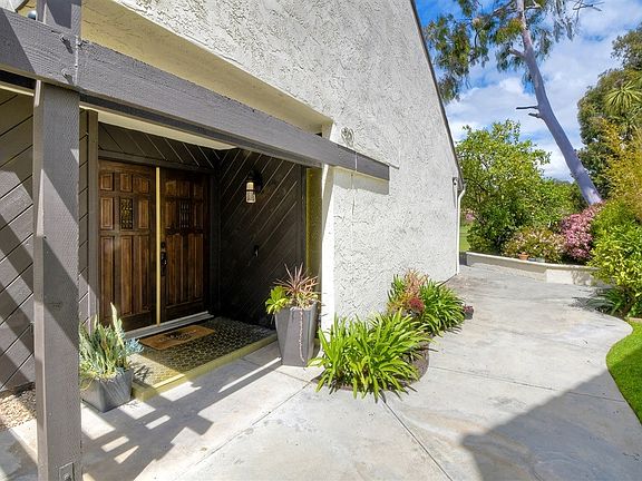 4th image of 2339 Nicklaus Dr