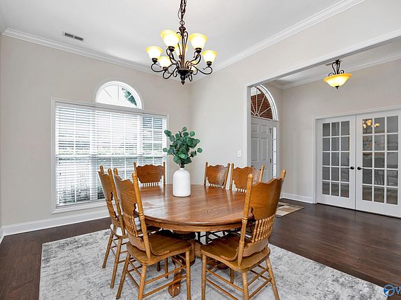 4th image of 2222 Towne Park Dr SW