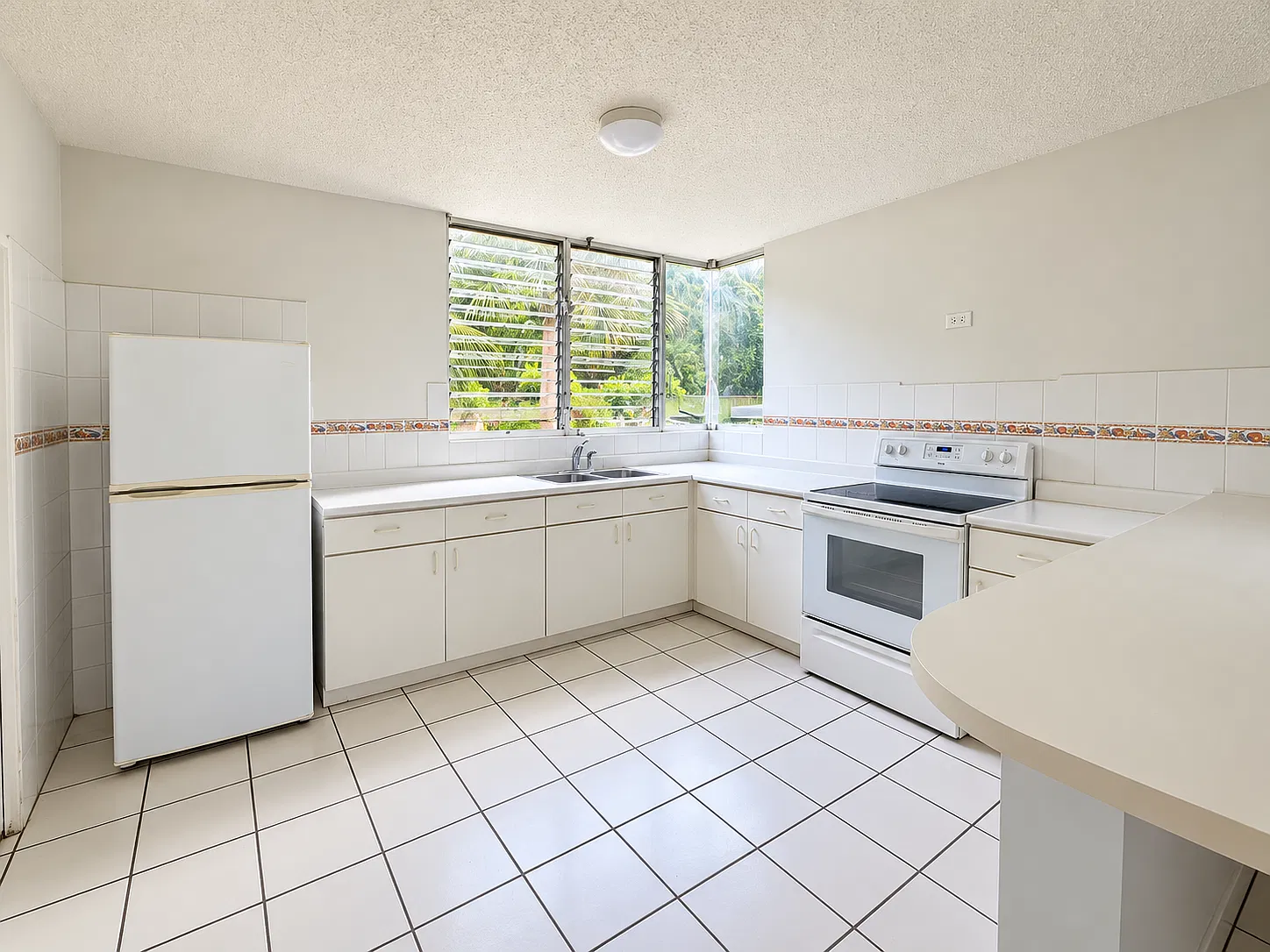 3 bed, 1800 sqft, $1,900 — Photo 2