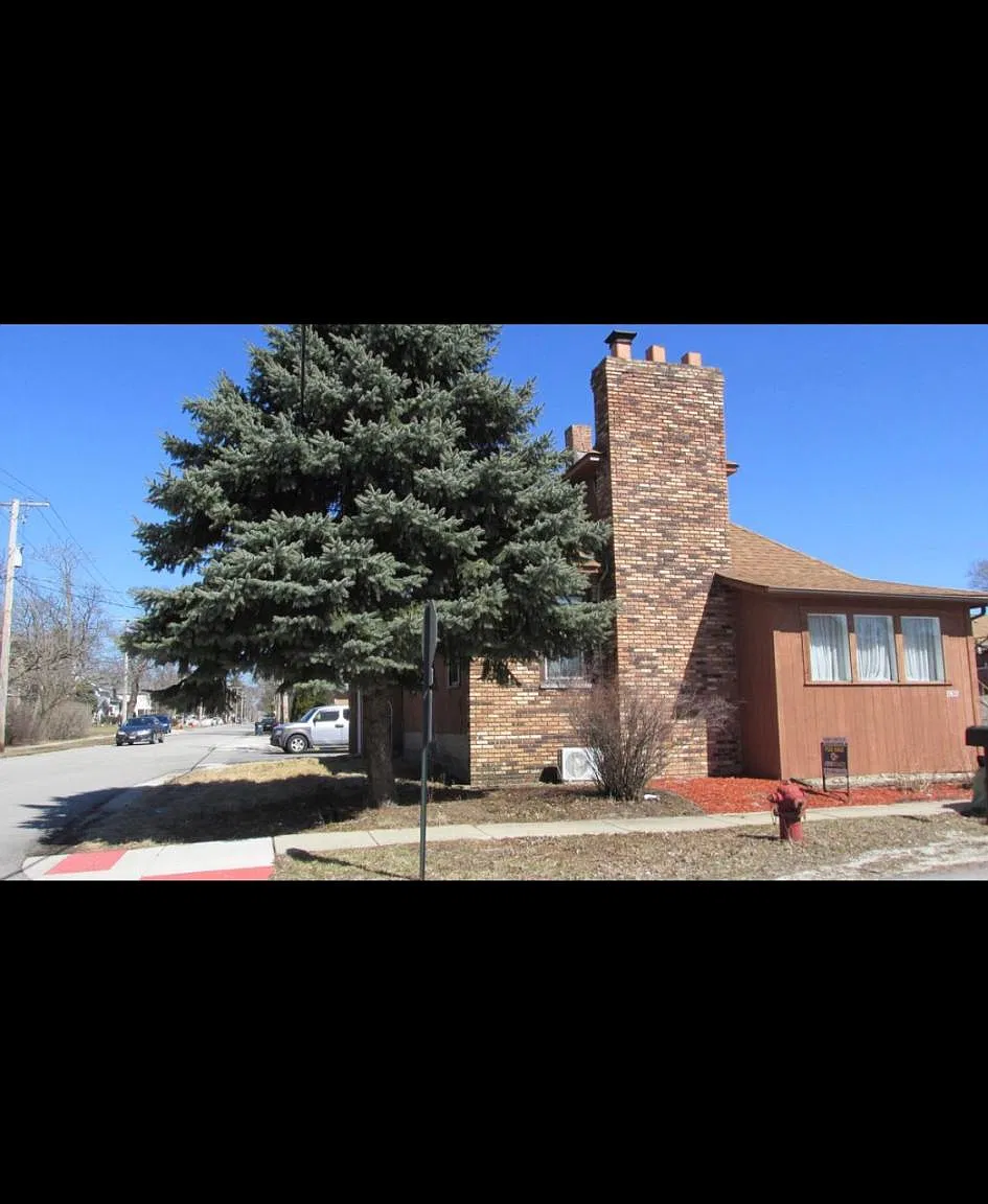 19635 Mokena St — Photo 1