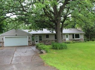 6827 Babcock Trl, Inver Grove Heights, MN 55077