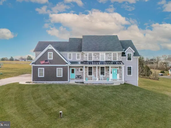 520 Dewar Dr, Telford, PA 18969