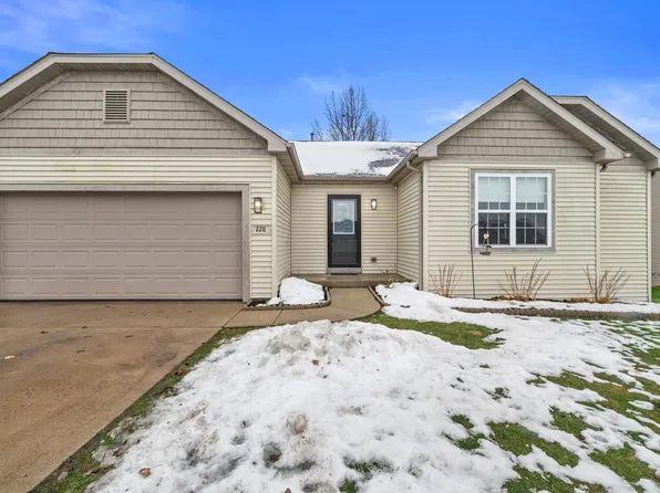 228 West Haven DRIVE, Watertown, WI 53094
