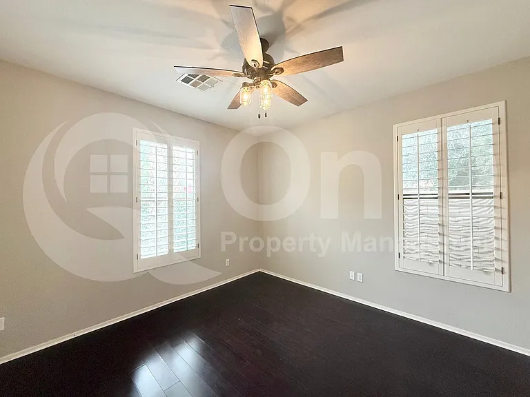 2848 E Fandango Dr — Photo 16