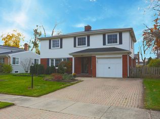 1854 Stockton Dr, Northfield, IL