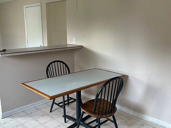 4th image of 9800 Stanalouise Dr