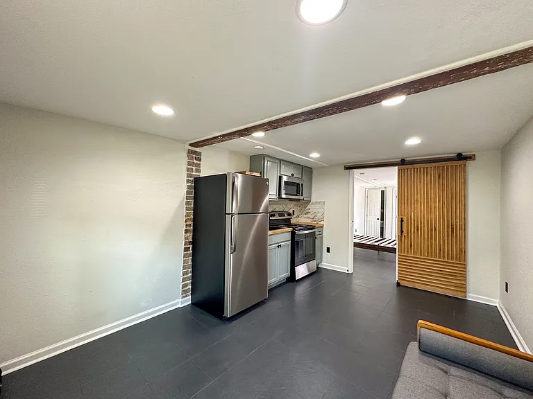 224 S Lopez St — Photo 7