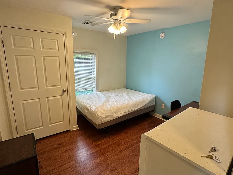 60 Conklin Ave #2 — Photo 25