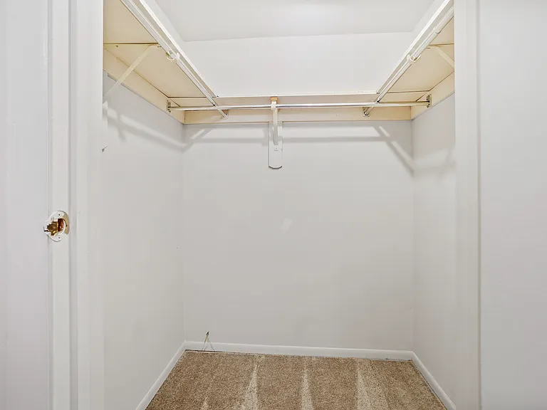 Park Place One Apartments — Photo 9