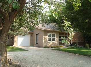 14 Back Bay Ct, Marion, KS 66861