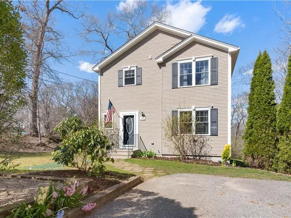 62 Boyer St, North Kingstown, RI 02852