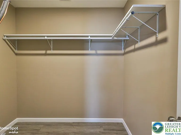 1210 W Turner St #1 — Photo 23