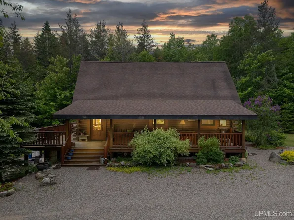161 Lost Forty Rd, Marquette, MI 49855