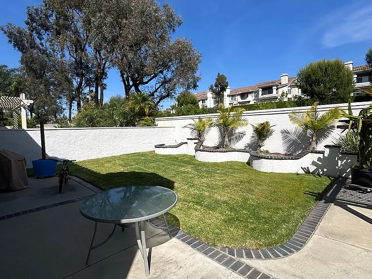 1046 S Mountcrest Ct — Photo 10