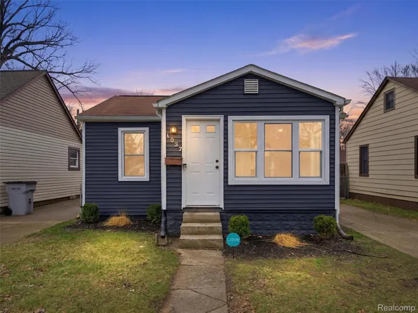 1027 E Milton Ave, Hazel Park, MI 48030