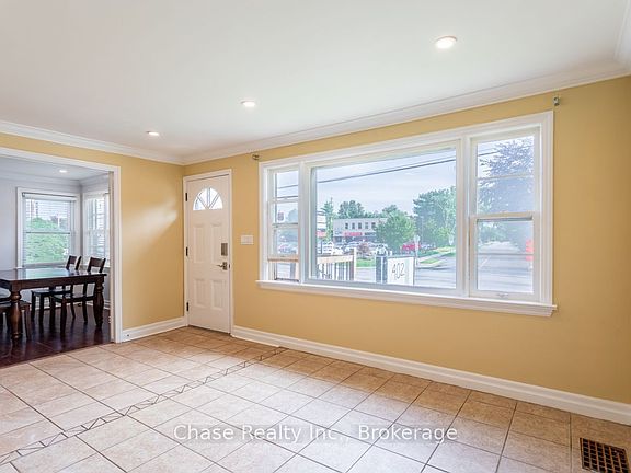 2nd image of 402 Guelph Line