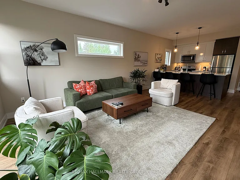 696 Roosevelt Ave #3 — Photo 3