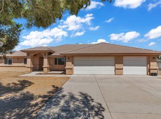 9379 Middleton Rd, Phelan, CA 92371