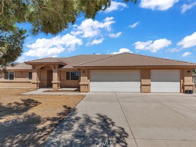 9379 Middleton Rd, Phelan, CA, 92371