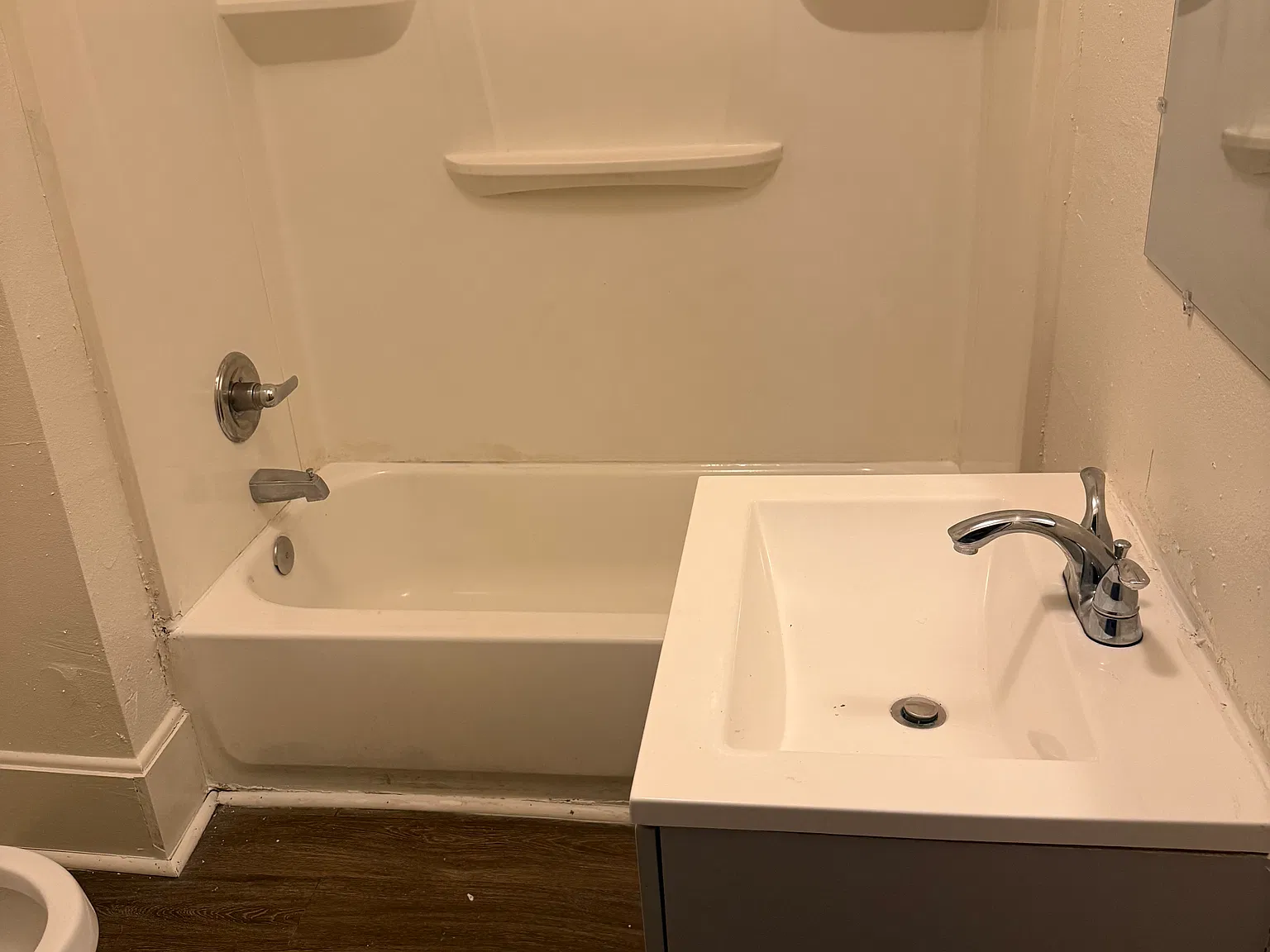 2 bed, 792 sqft, $1,325 — Photo 3