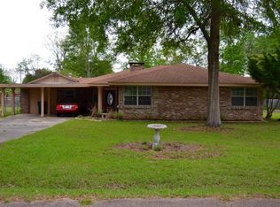 111 Meadowood Dr, Petal, MS 39465
