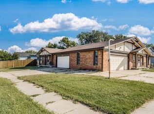 8204 E Chalet Dr #2006, Wichita, KS 67207