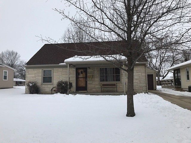 1804 Lincoln St Beatrice NE 68310 Zillow