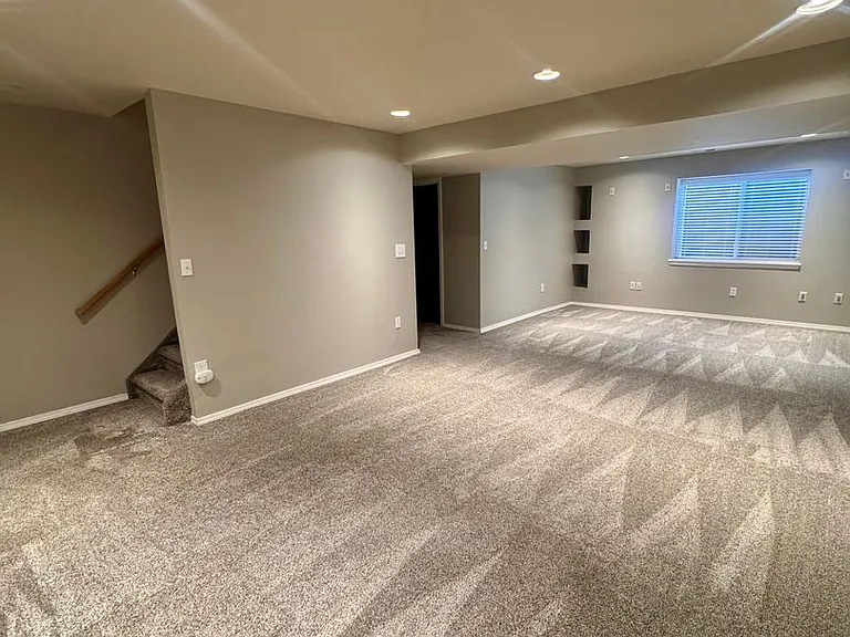 9380 Melbourne Dr — Photo 41